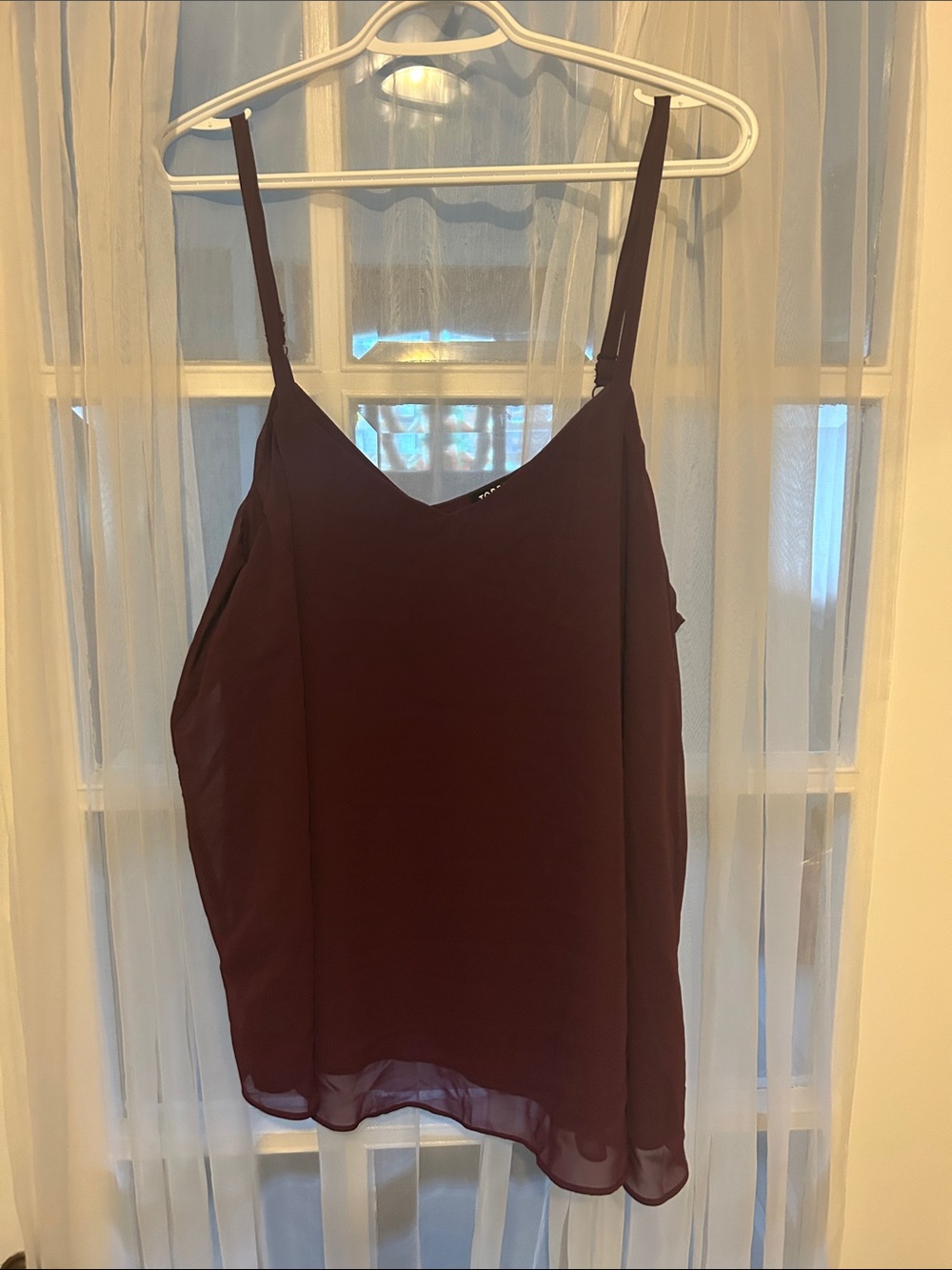 Torrid Spaghetti Strap V-Neck Sophie blouse burgundy